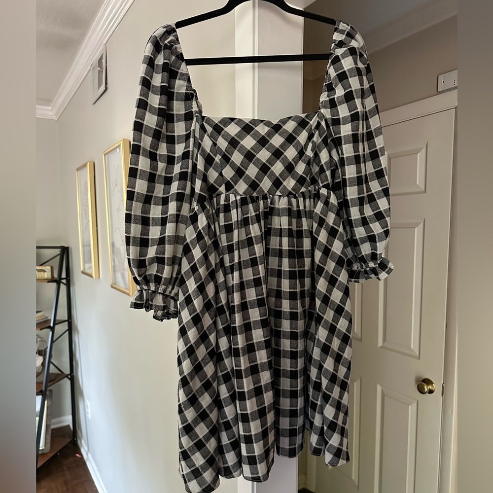 NWT Storia black/white plaid mini babydoll dress in Large